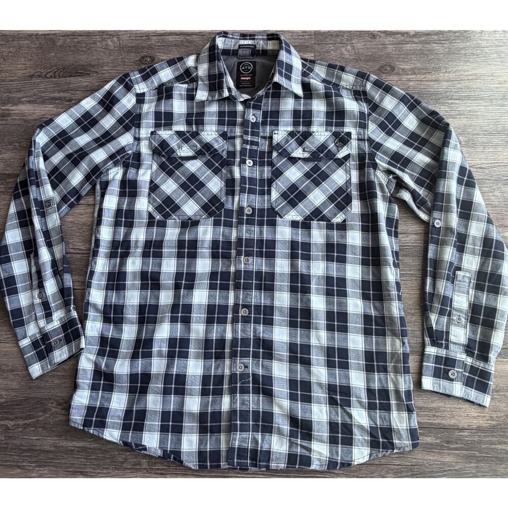 Wrangler ATG All Terrain Gear Shirt Men Medium Blue Plaid Outdoor Hiking Utility